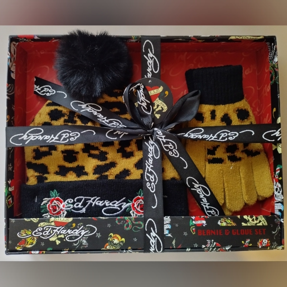 Ed Hardy Beanie Hat & Glove Gift Set Love Kills Animal Leopard Print - Picture 10 of 10
